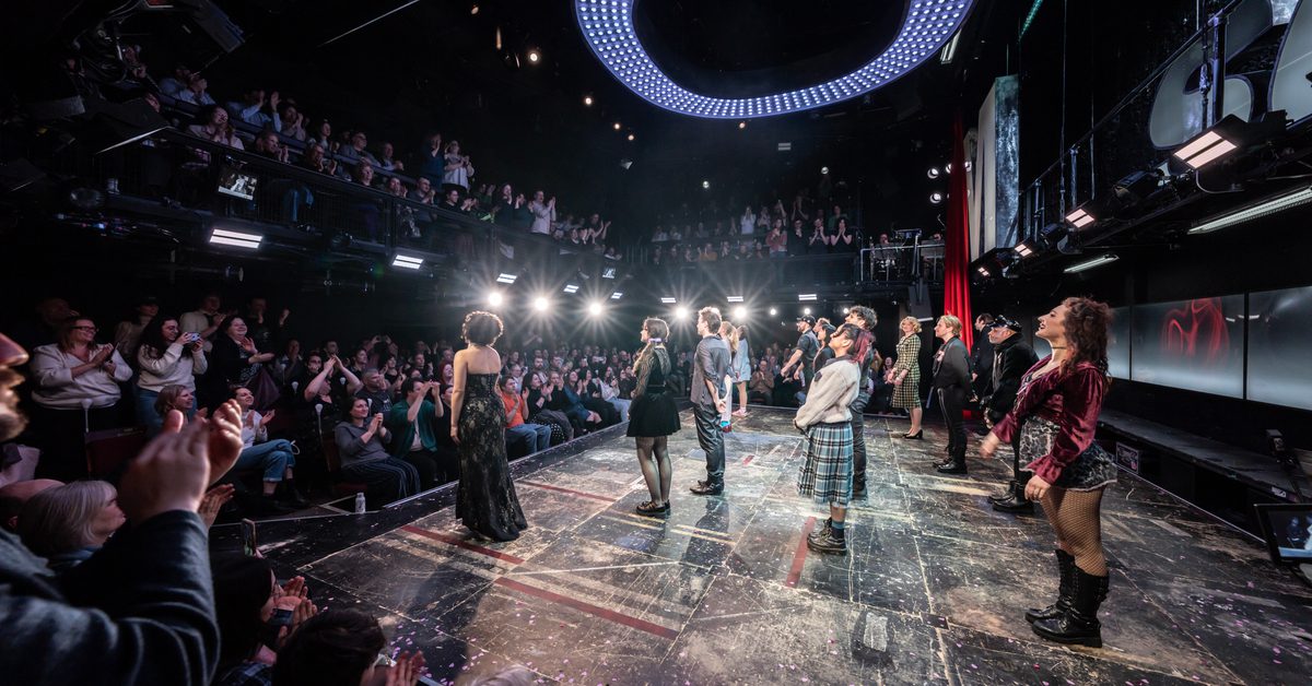 The Donmar Warehouse logo